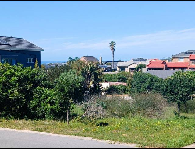 LAND FOR SALE IN STILBAAI-WES